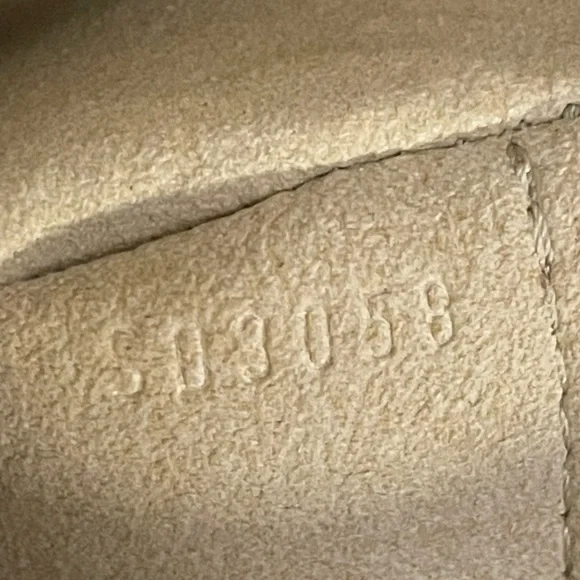 Louis Vuitton Beverly MM - Picture 14 of 15